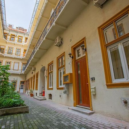 Cute Gallery Flat In Dob Str, Mars Budapest Exterior foto