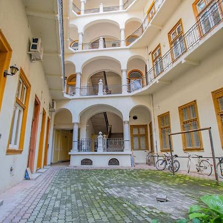 Cute Gallery Flat In Dob Str, Mars Budapest Exterior foto